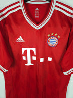 2013-14 Bayern München thuisshirt Robben #10