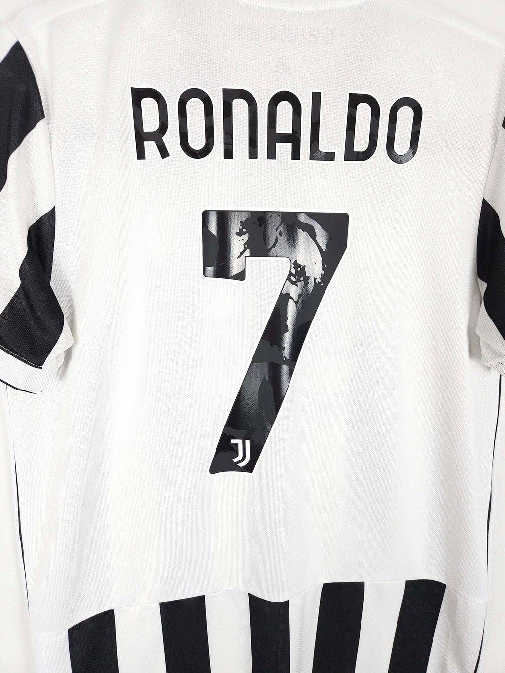 2021-22 Juventus thuisshirt Ronaldo #7