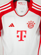 2023-24 Bayern München thuisshirt