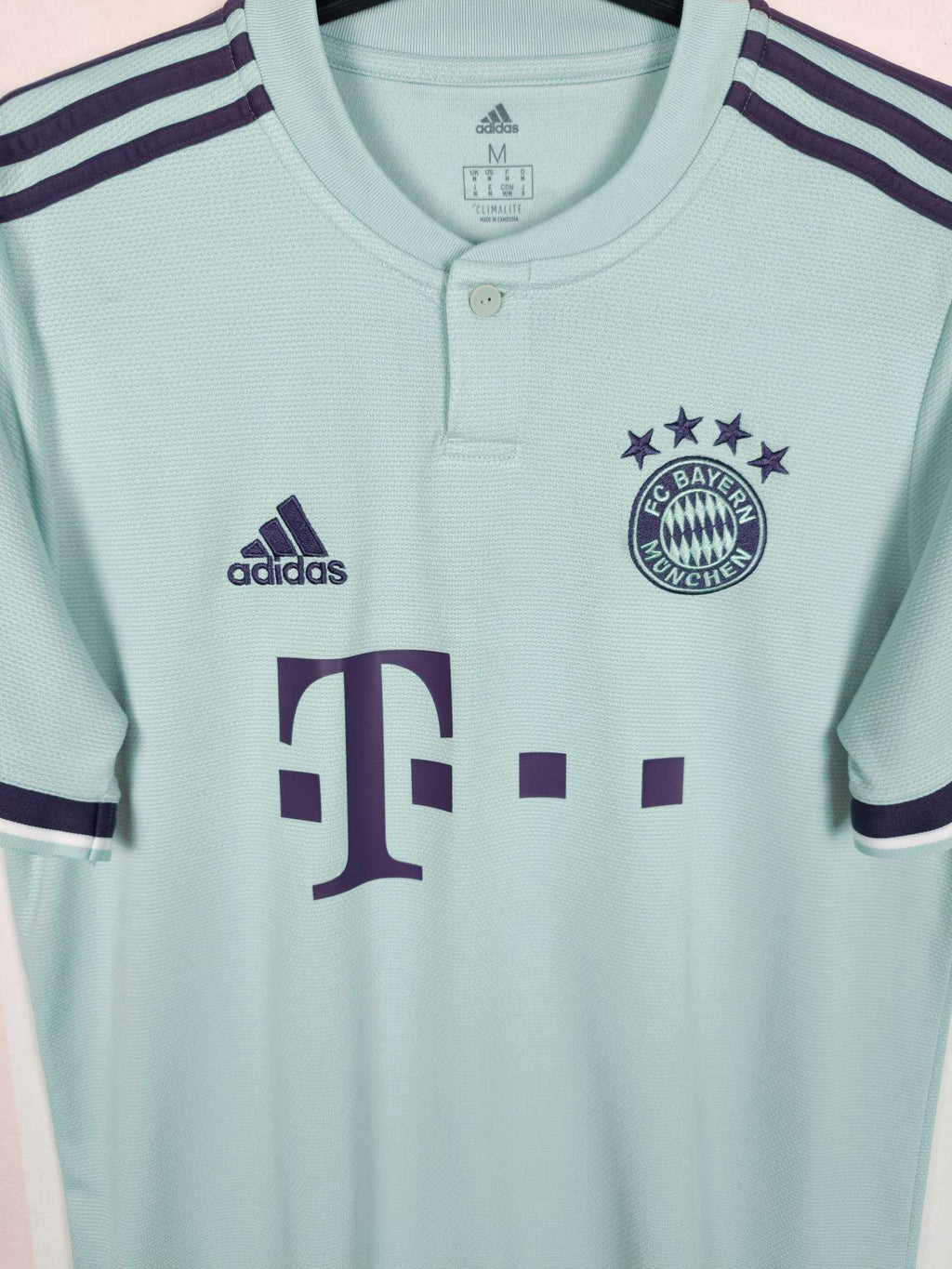 2018-19 Bayern Munich uitshirt - detailfoto