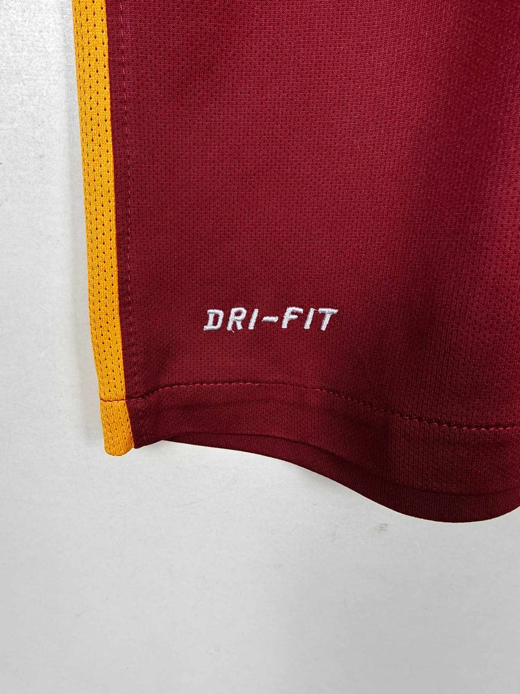 2015-16 AS Roma thuisshirt Totti #10 - detailfoto