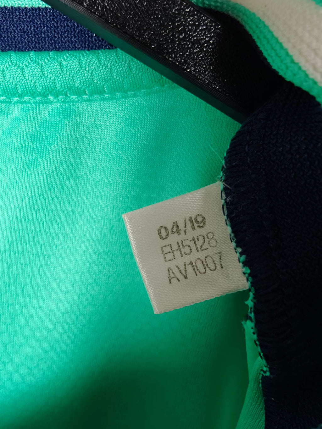 2019-20 Real Madrid derde shirt - detailfoto