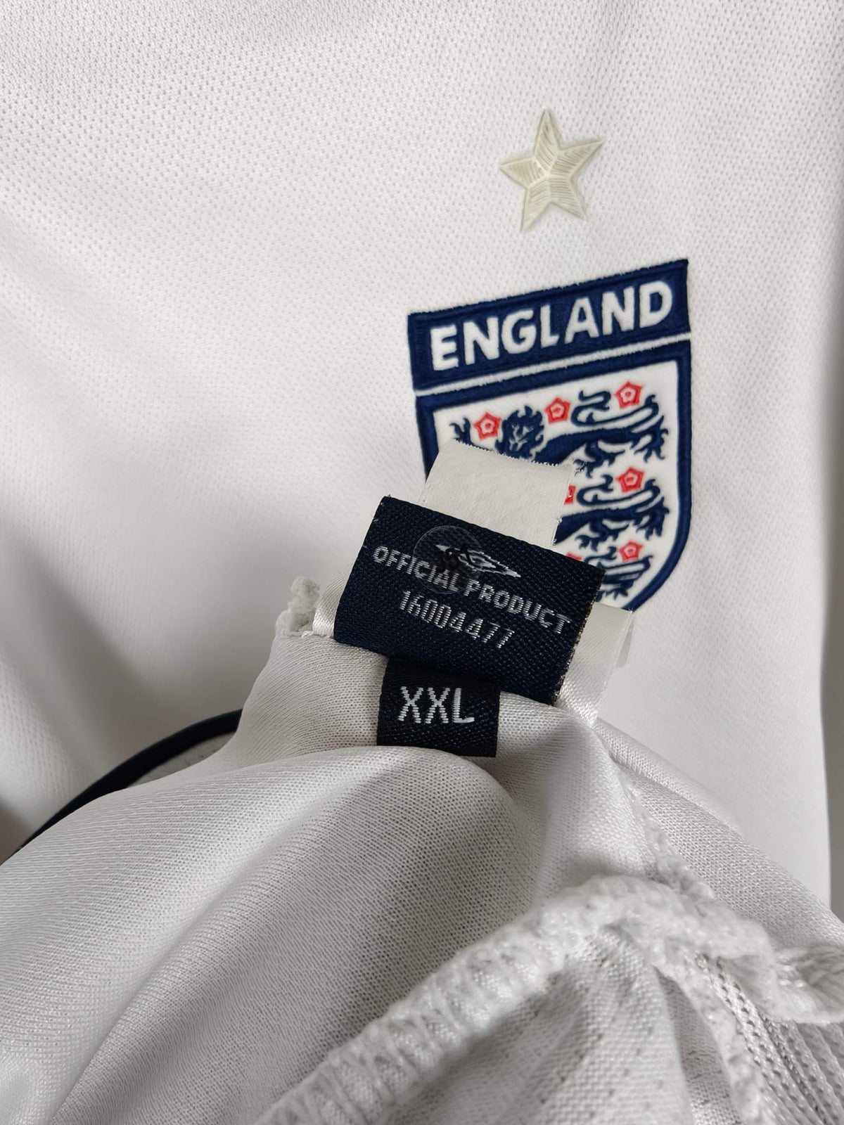 2005-07 England Home Shirt - detailed view