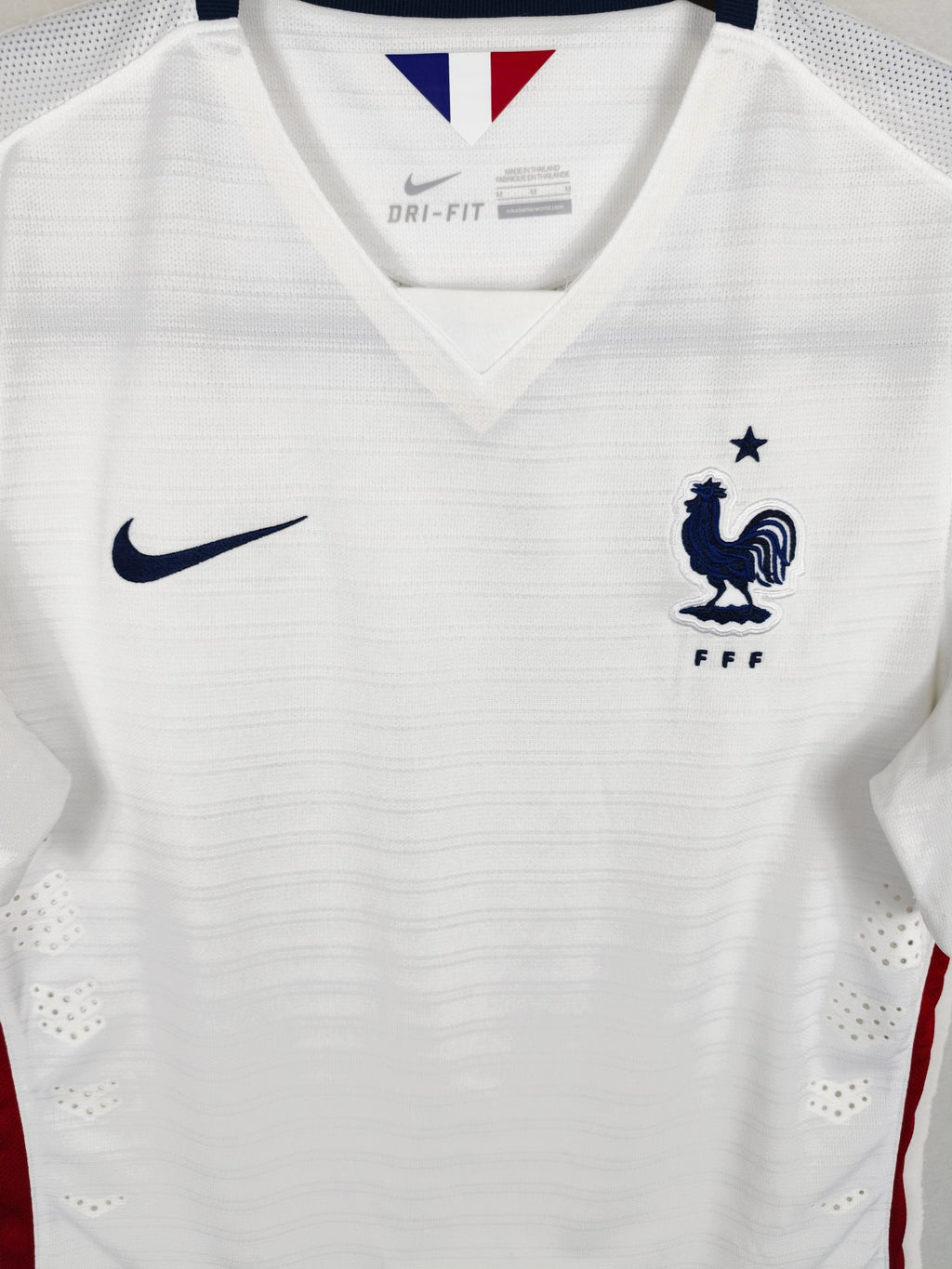 2015 France Away Shirt (Pro) - detailed view