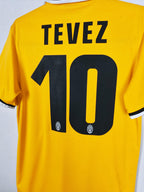 2013-14 Juventus uitshirt Tevez #10 - detailfoto