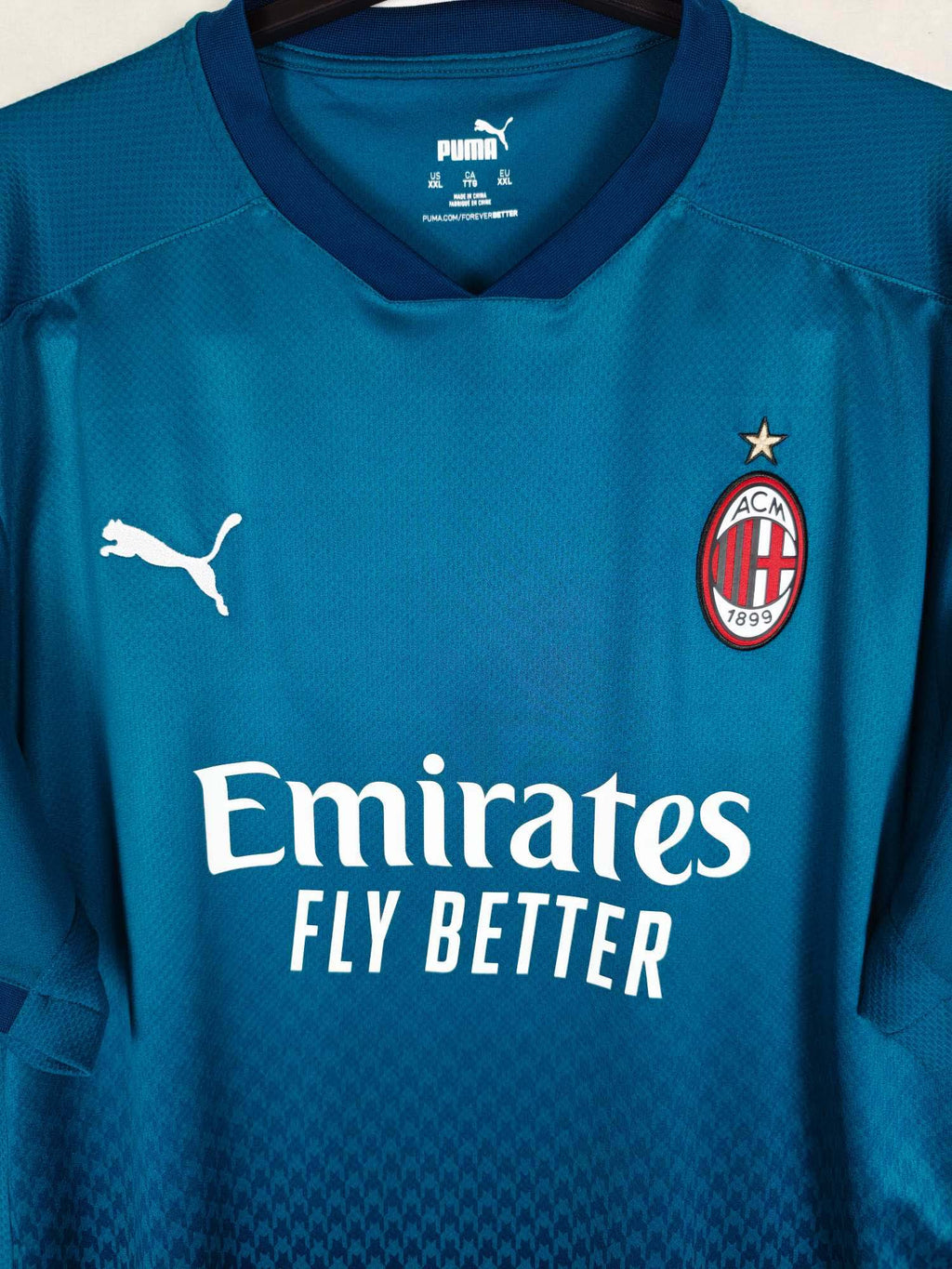 2020-21 AC Milan Third Shirt Ibrahimović #11 - detailed view