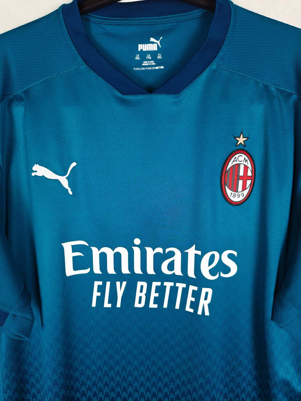 2020-21 AC Milan Third Shirt Ibrahimović #11 - detailed view