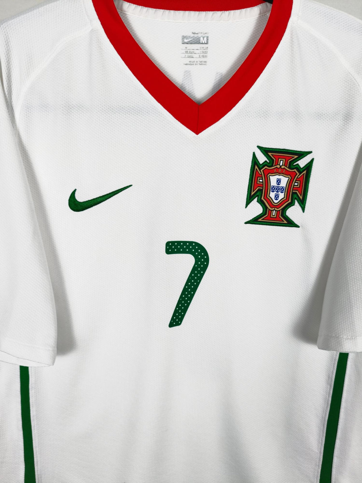 2008-10 Portugal Away Shirt Ronaldo #7 - detailed view