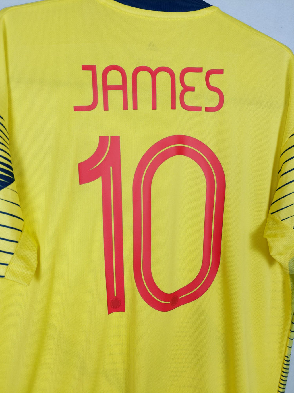 2019-20 Colombia thuisshirt James #10 - detailfoto