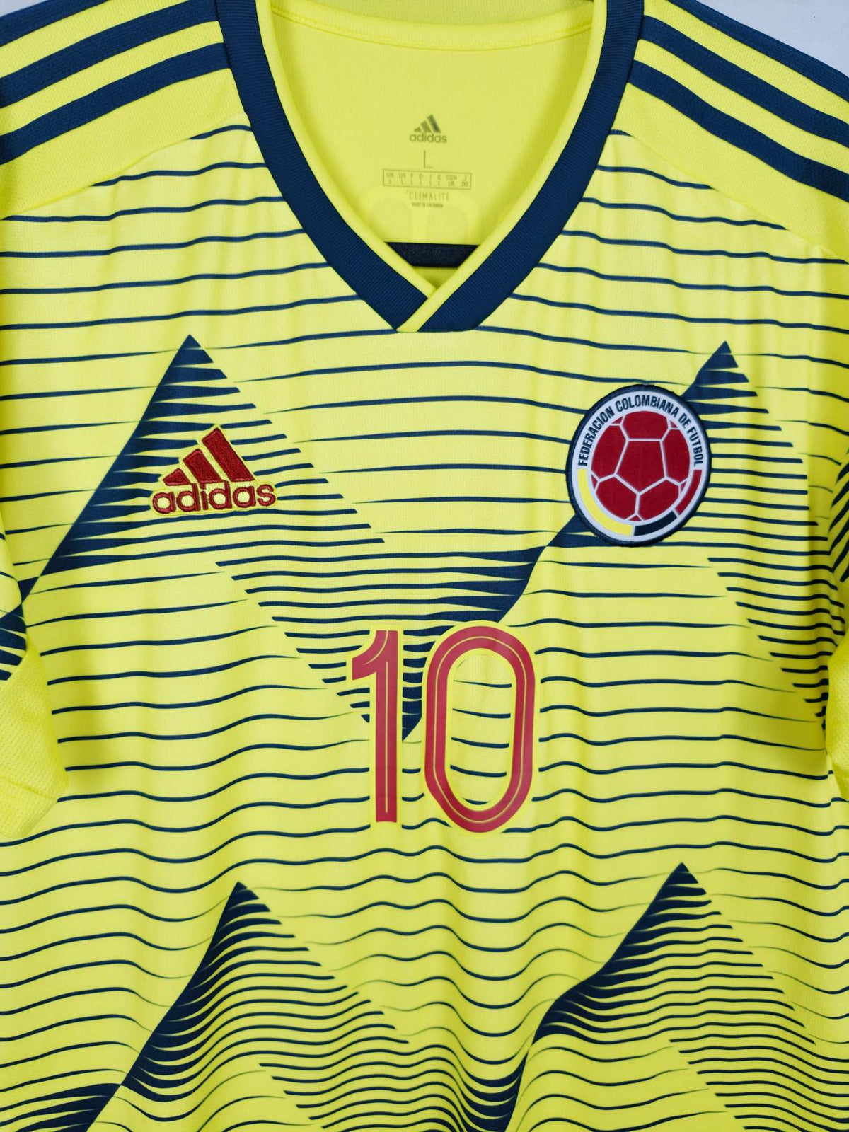 2019-20 Colombia thuisshirt James #10 - detailfoto