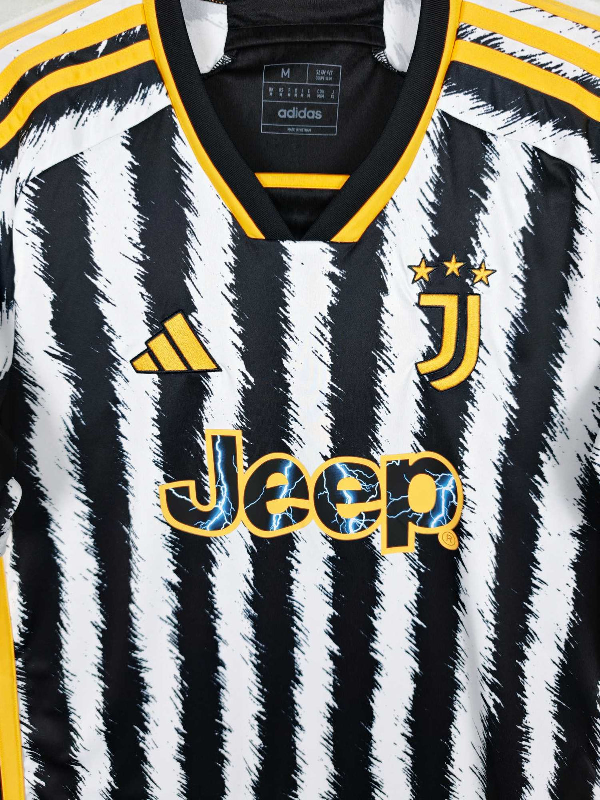 2023-24 Juventus Home Shirt - detailed view