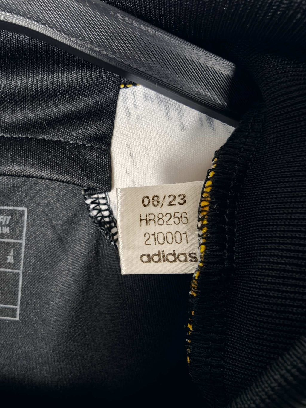 2023-24 Juventus Home Shirt - detailed view