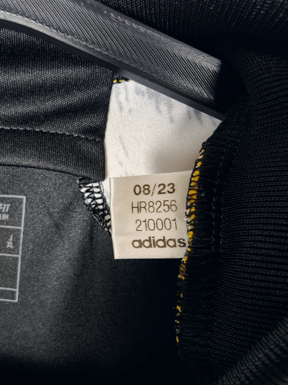 2023-24 Juventus Home Shirt - detailed view