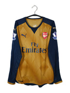 2015-16 Arsenal Away Shirt Alexis #17 (LS) - front view