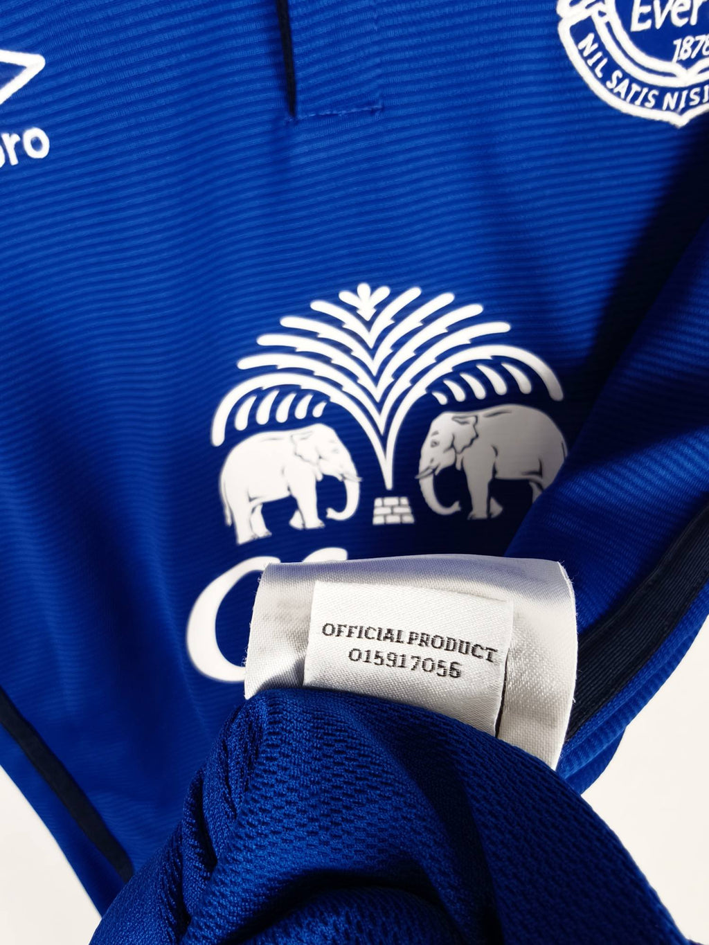 2014-15 Everton Home Shirt Baines #3 - detailed view