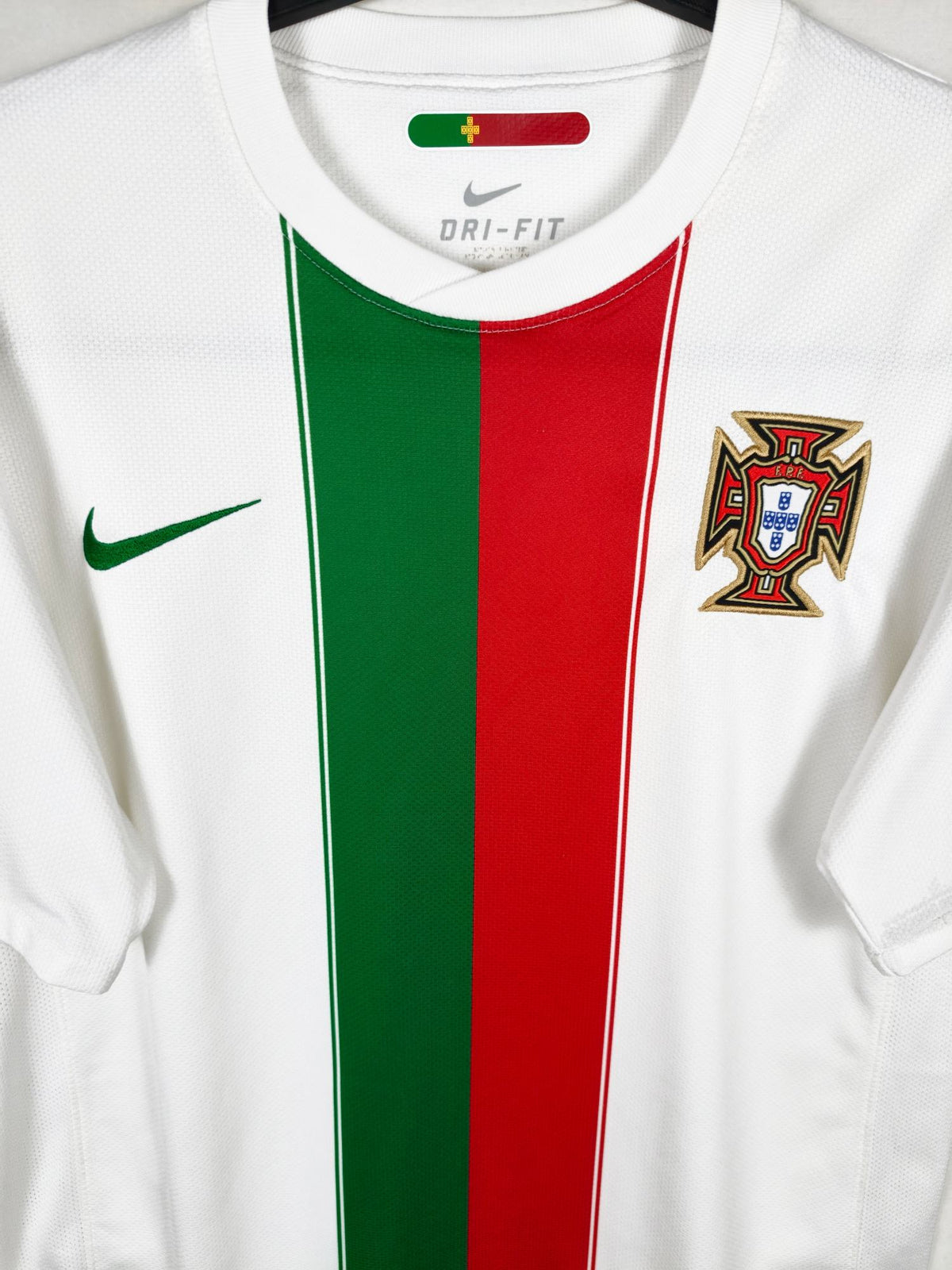 2010-11 Portugal Away Shirt - detailed view