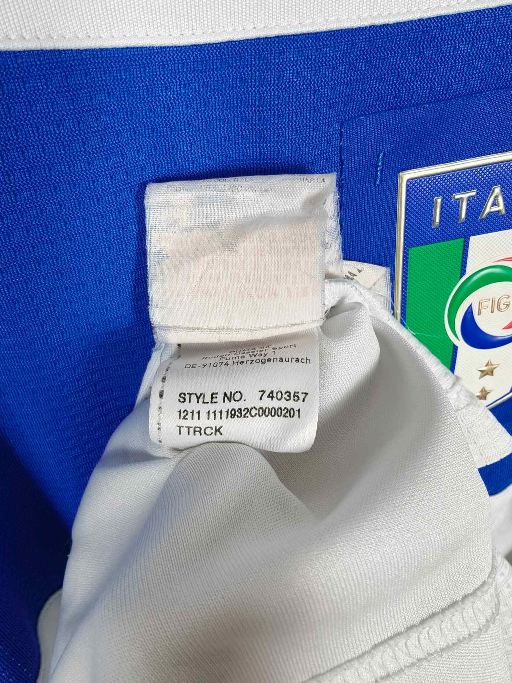 2012-13 Italy Away Shirt - detailed view