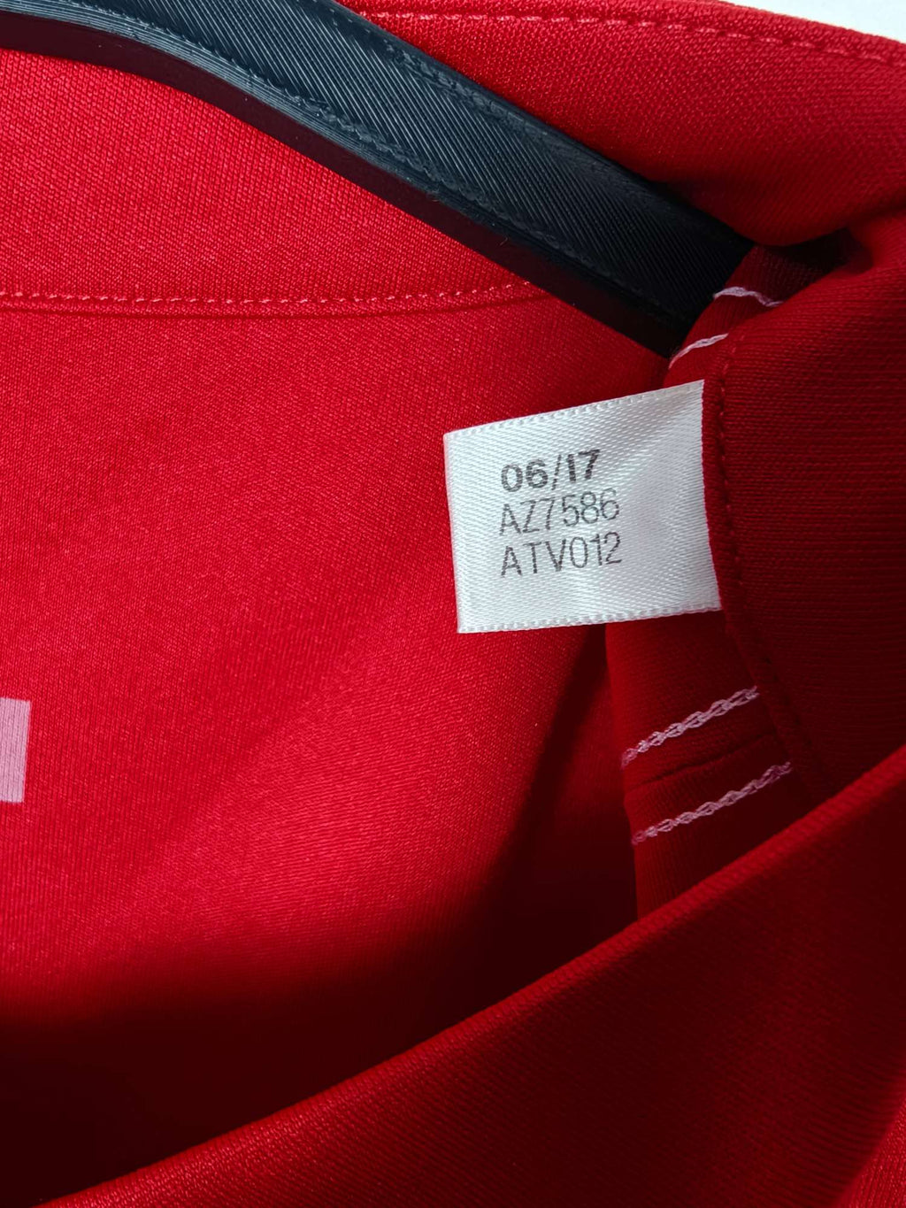 2016-17 Manchester United Home Shirt (LS) - detailed view