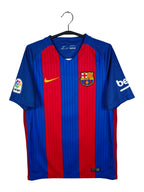 2016-17 Barcelona Home Shirt Suárez #9 - front view