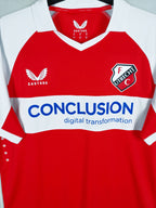 2024-25 Utrecht vierde shirt El Karouani #16 - detailfoto