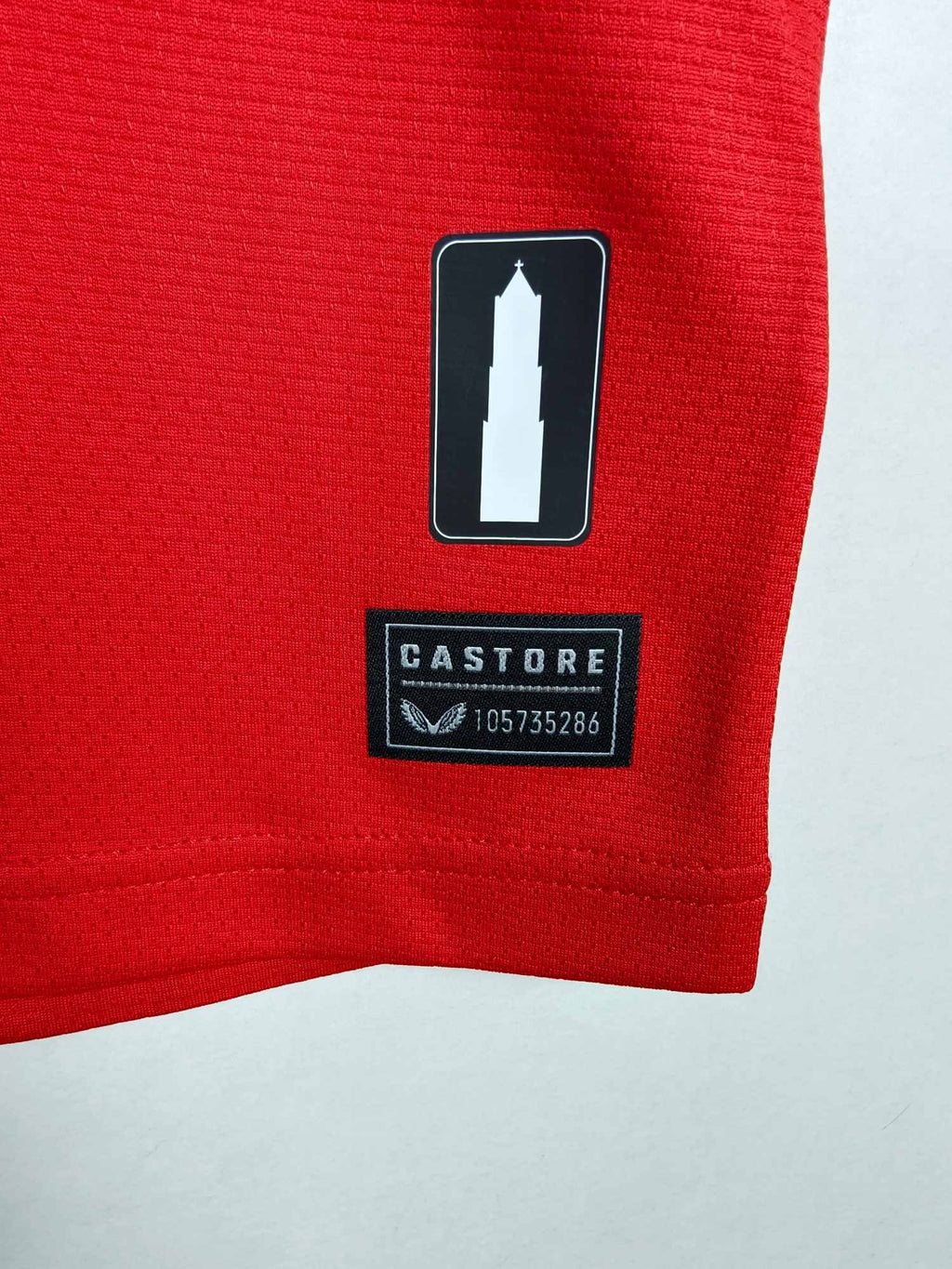 2024-25 Utrecht vierde shirt El Karouani #16 - detailfoto