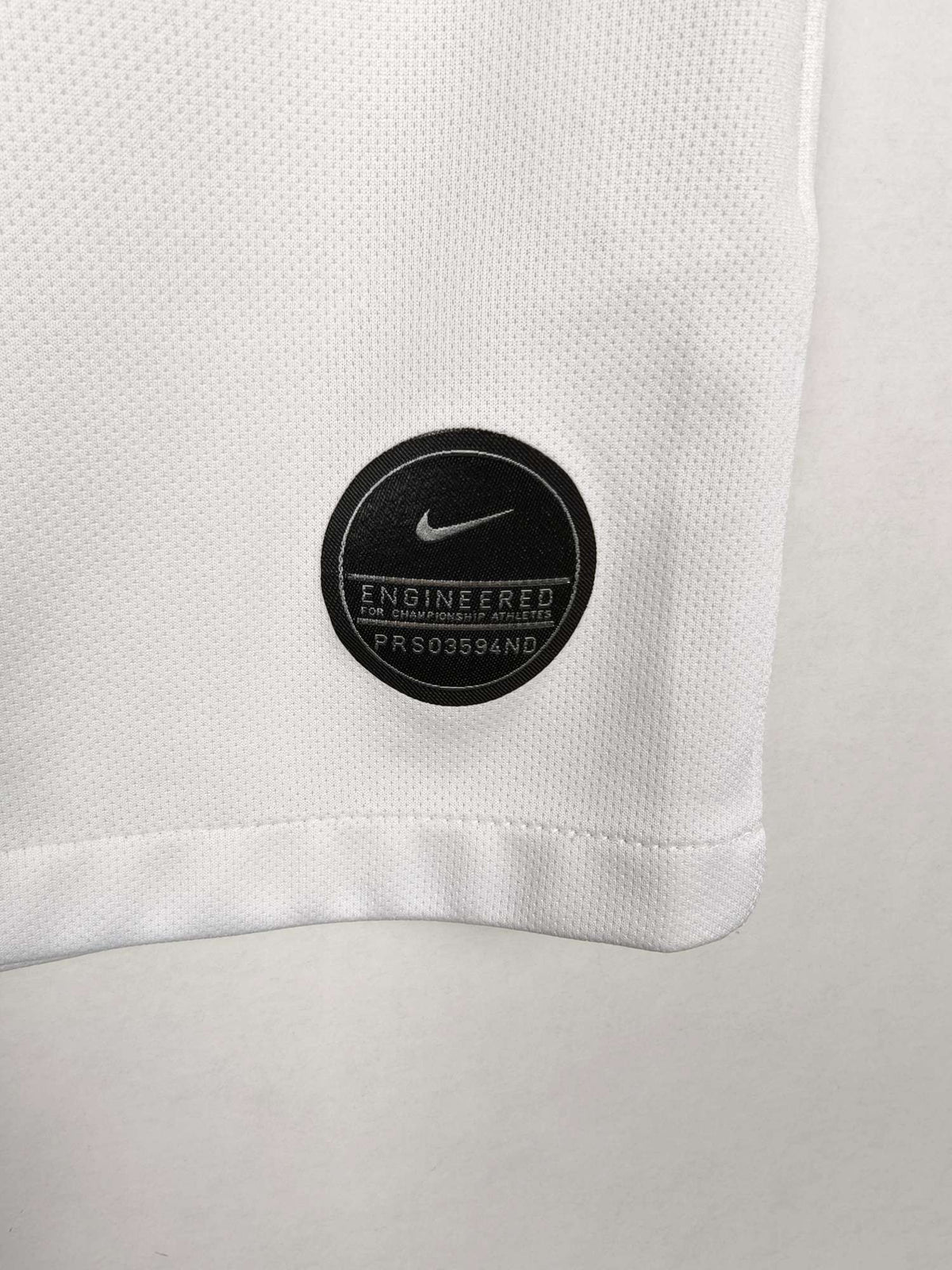 2019-20 Tottenham Hotspur Home Shirt Sissoko #17 - detailed view