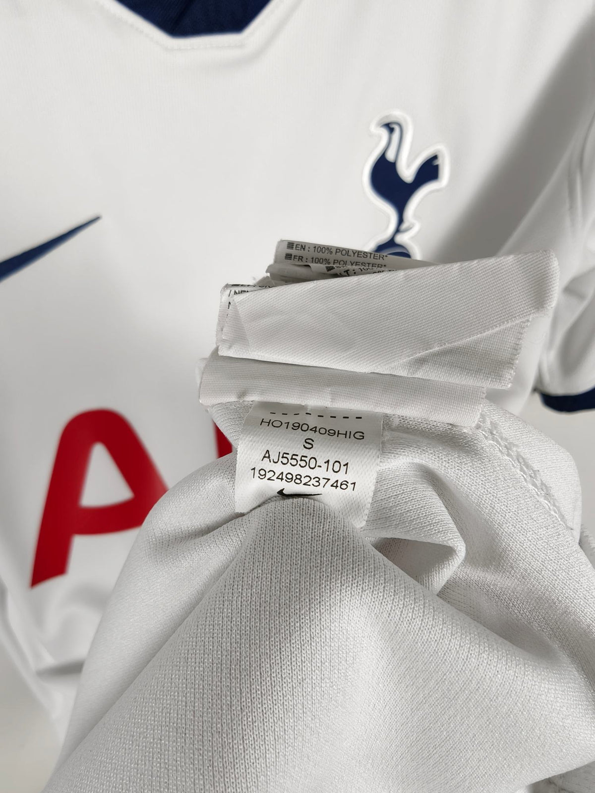 2019-20 Tottenham Hotspur Home Shirt Sissoko #17 - detailed view