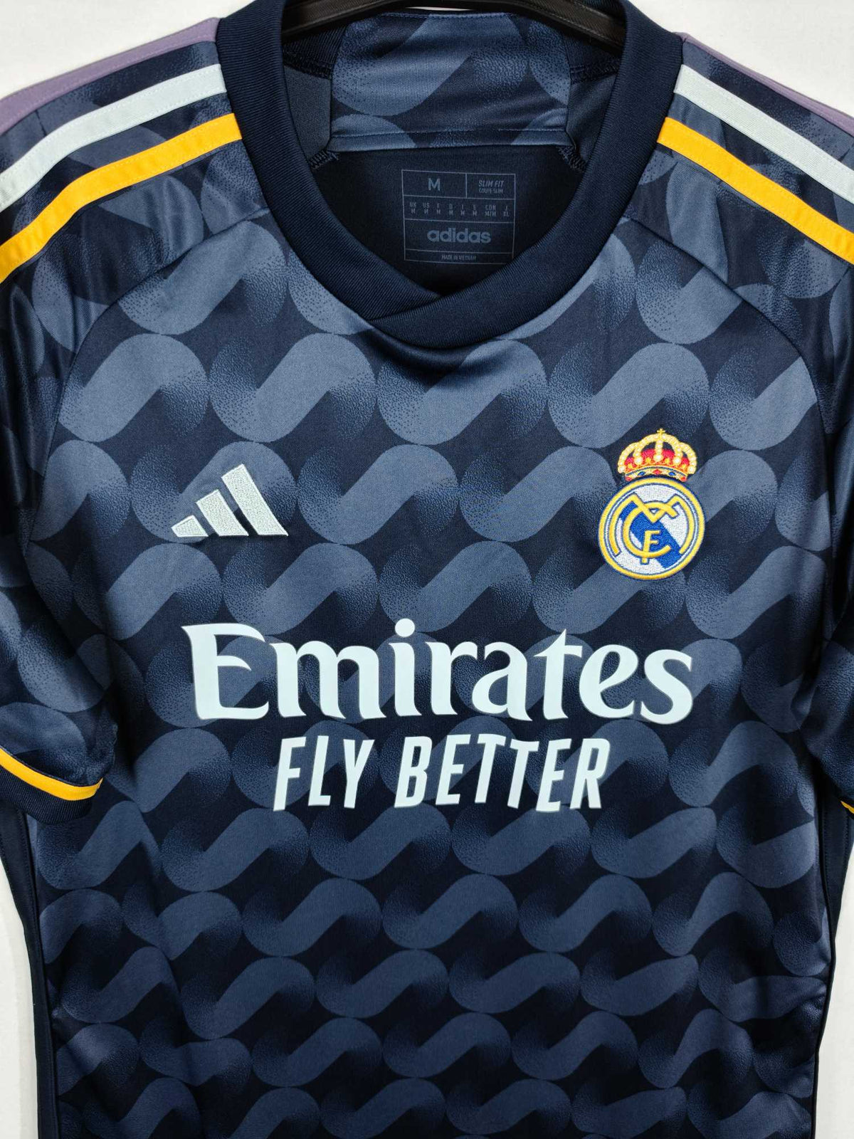2023-24 Real Madrid Away Shirt Vini Jr. #7 - detailed view