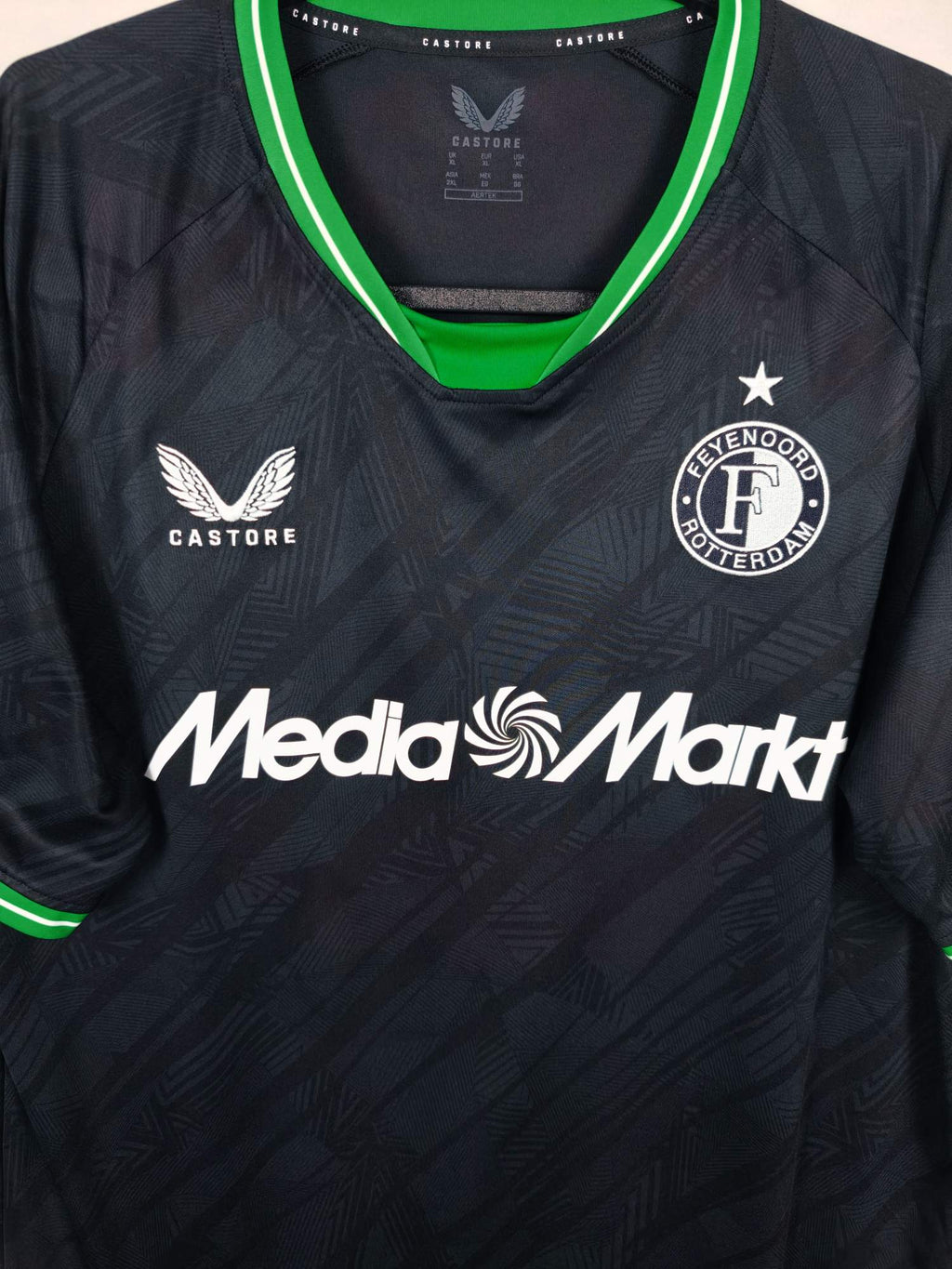 2024-25 Feyenoord Away Shirt Hwang #4 - detailed view