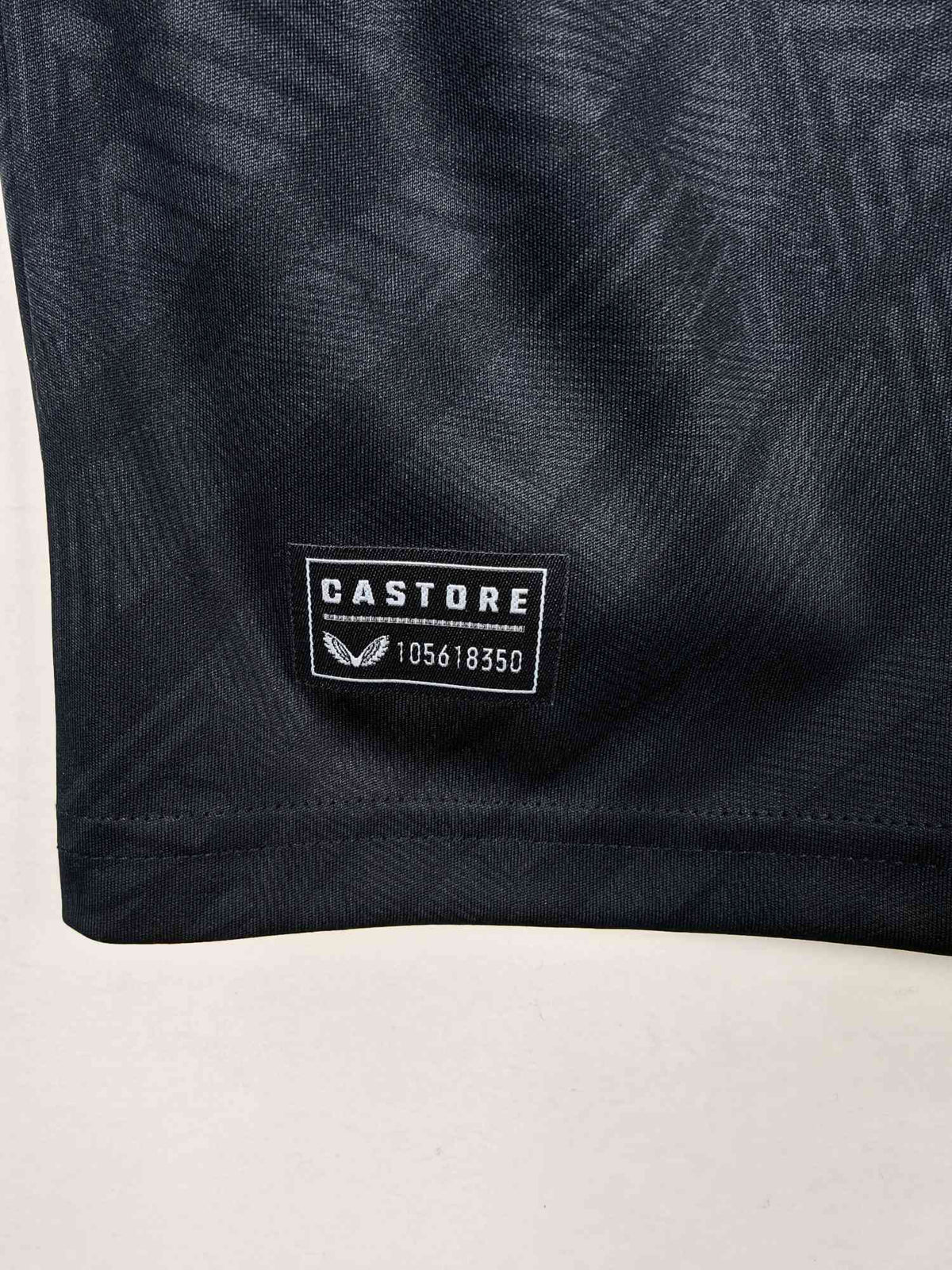 2024-25 Feyenoord Away Shirt Hwang #4 - detailed view