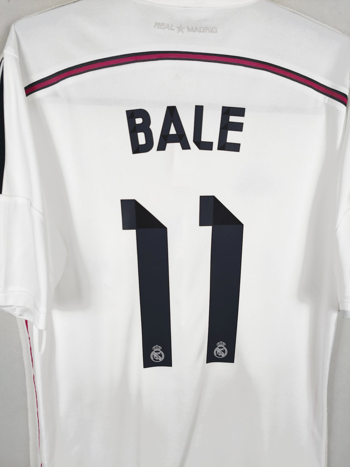 2014-15 Real Madrid Home Shirt Bale #11 - detailed view