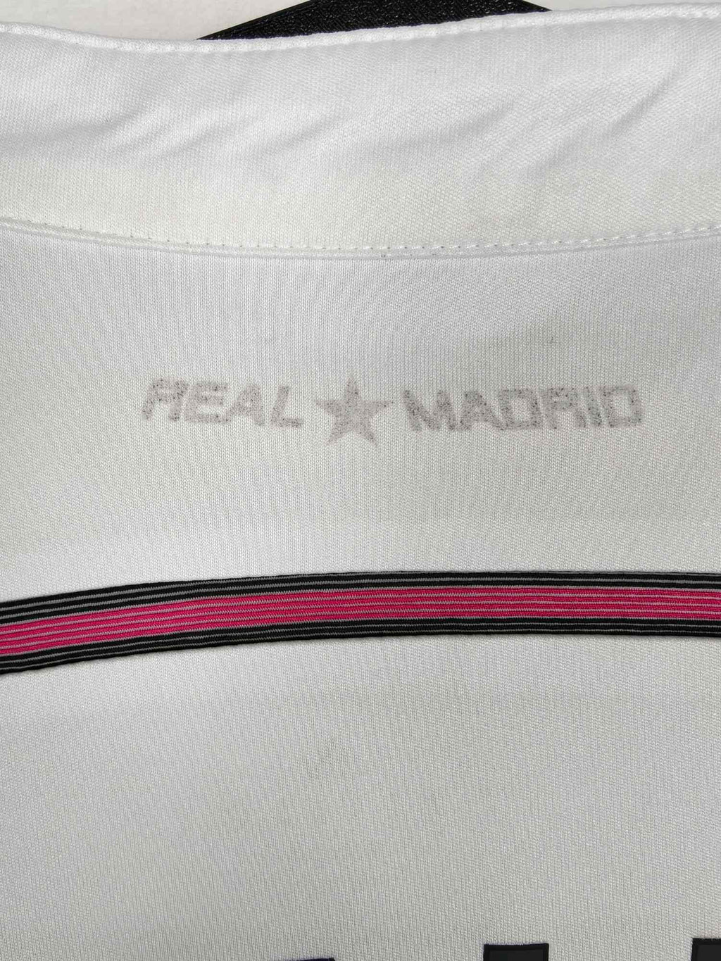2014-15 Real Madrid Home Shirt Bale #11 - detailed view
