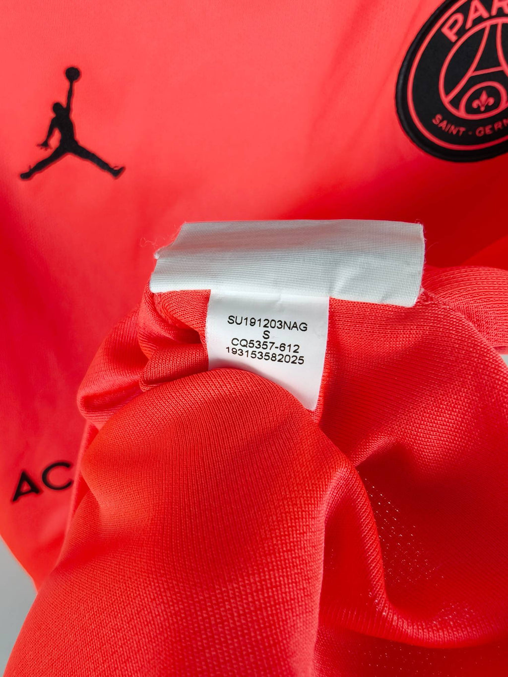 2019-20 Paris Saint-Germain Away Shirt Mbappé #7 - detailed view