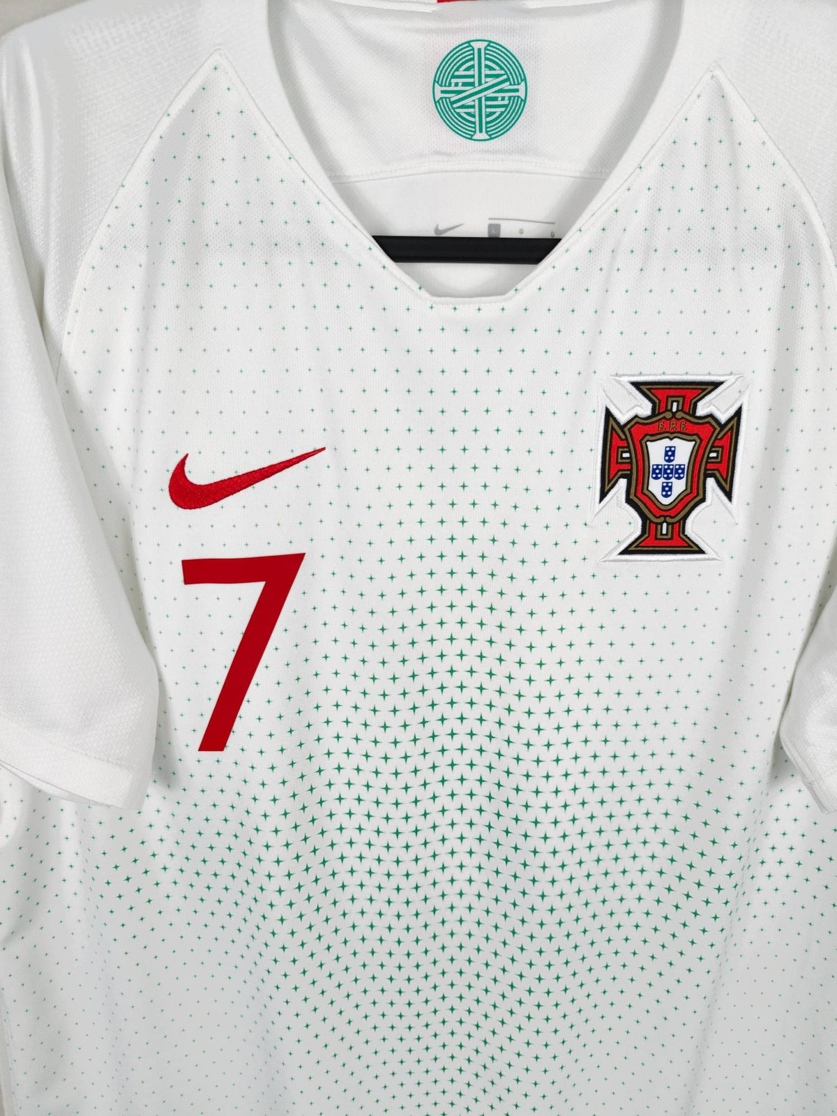 2018-19 Portugal Away Shirt Ronaldo #7 - detailed view