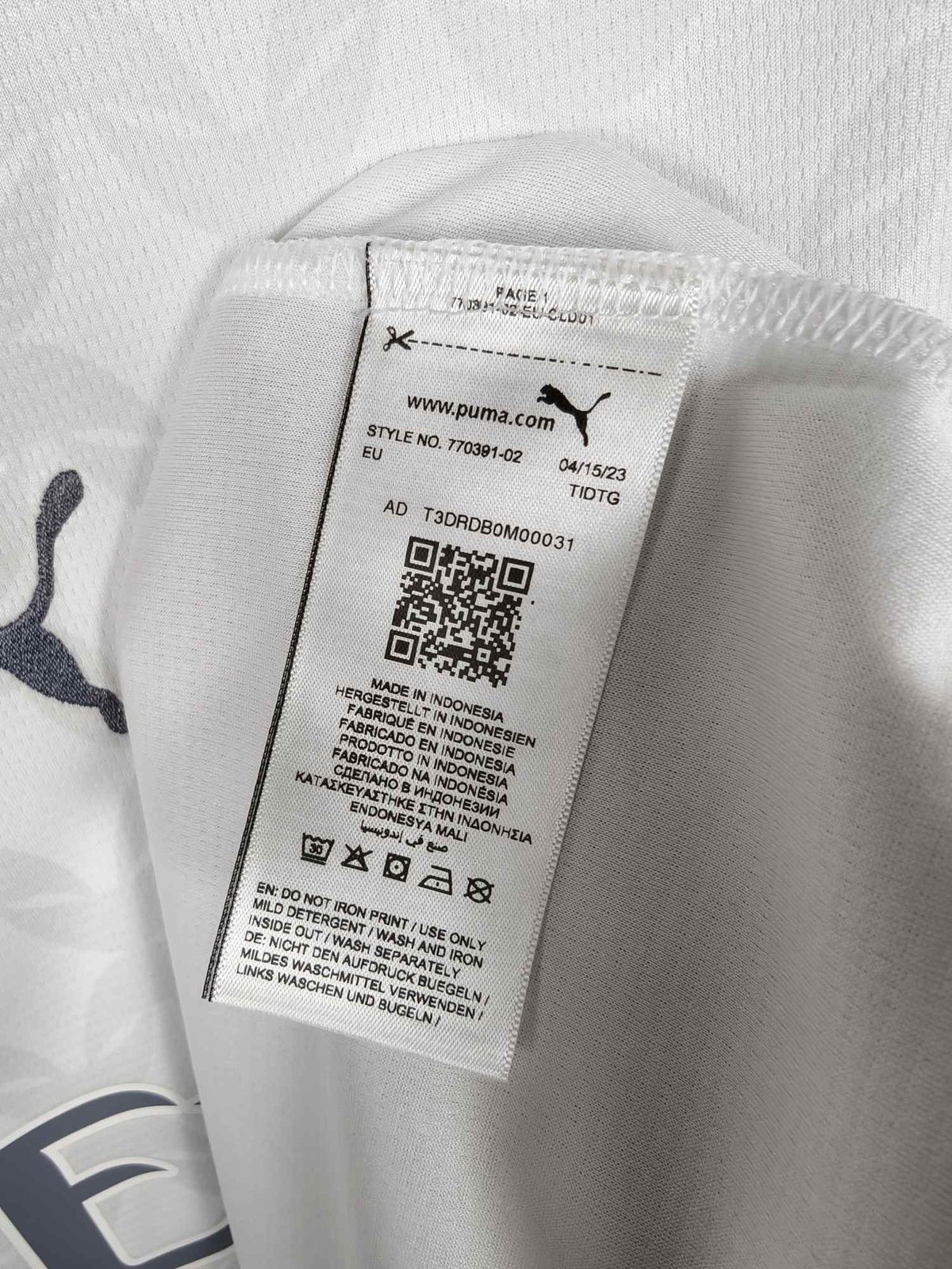 2023-24 AC Milan Away Shirt Reijnders #14 - detailed view