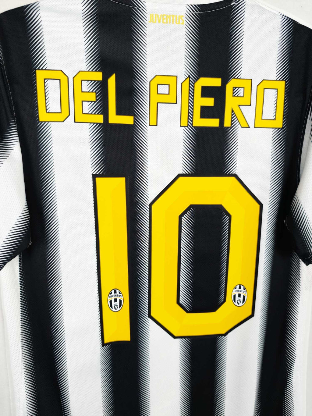 2011-12 Juventus Home Shirt Del Piero #10 - detailed view