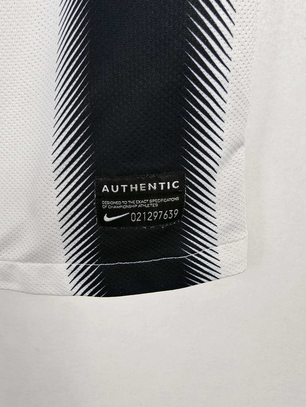 2011-12 Juventus Home Shirt Del Piero #10 - detailed view