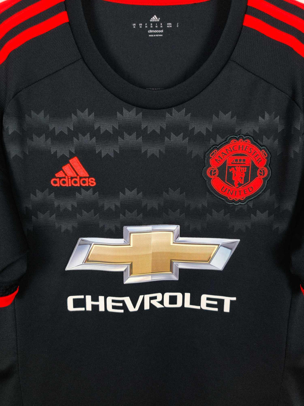 2015-16 Manchester United Third Shirt Valencia #25 - detailed view