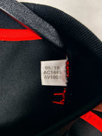 2015-16 Manchester United Third Shirt Valencia #25 - detailed view