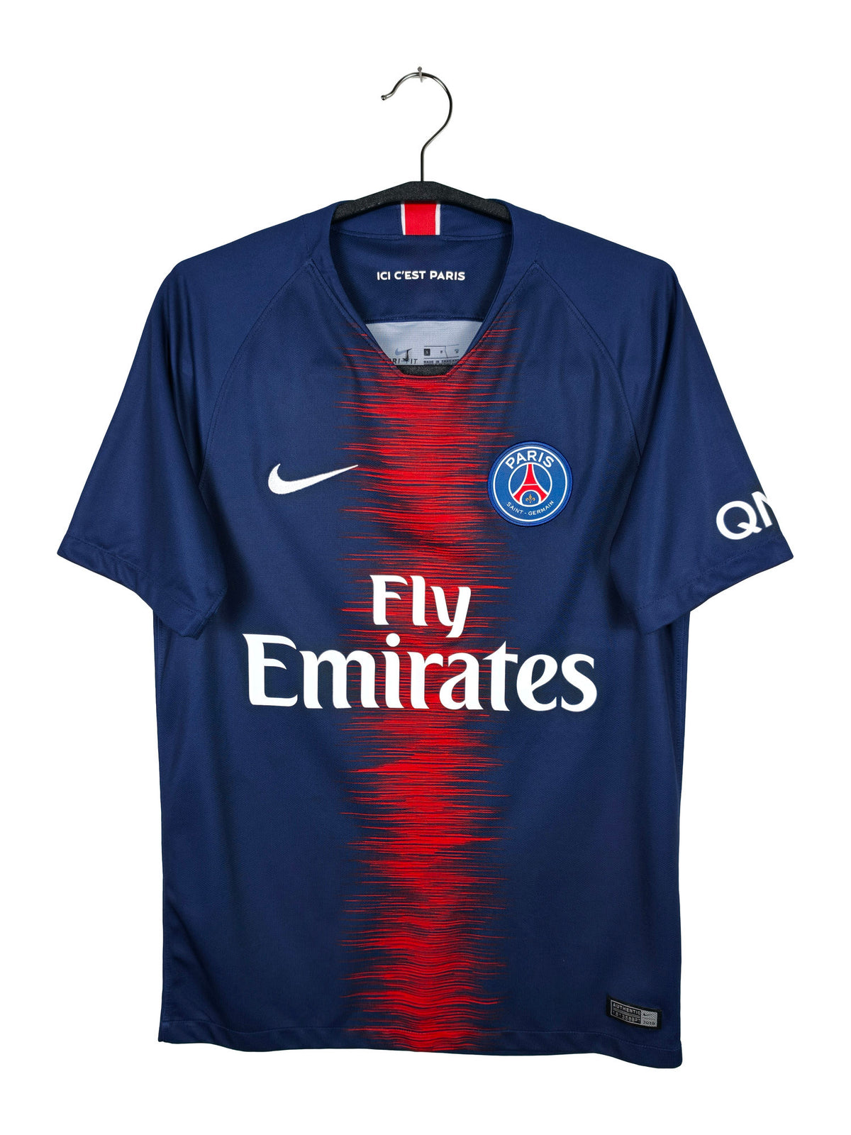 2018-19 Paris Saint-Germain Home Shirt Mbappé #7 - front view