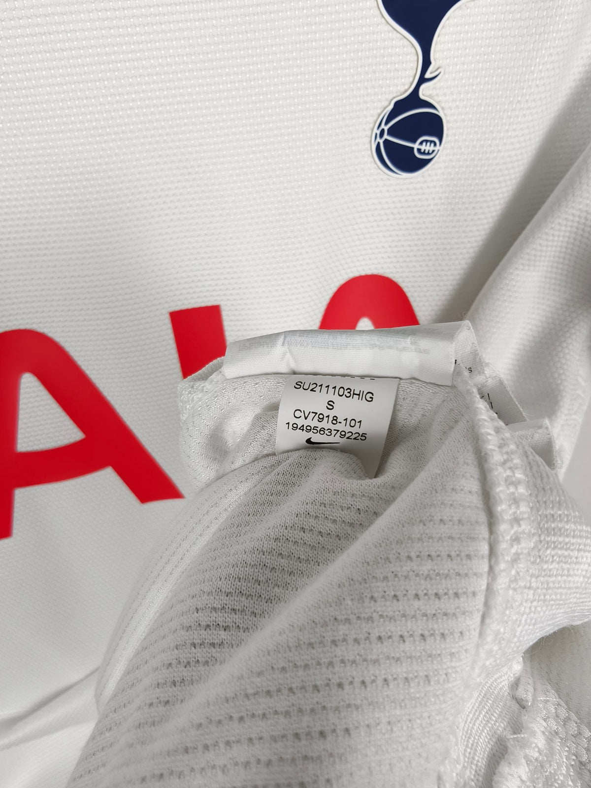 2021-22 Tottenham Hotspur Home Shirt Kane #10 - detailed view
