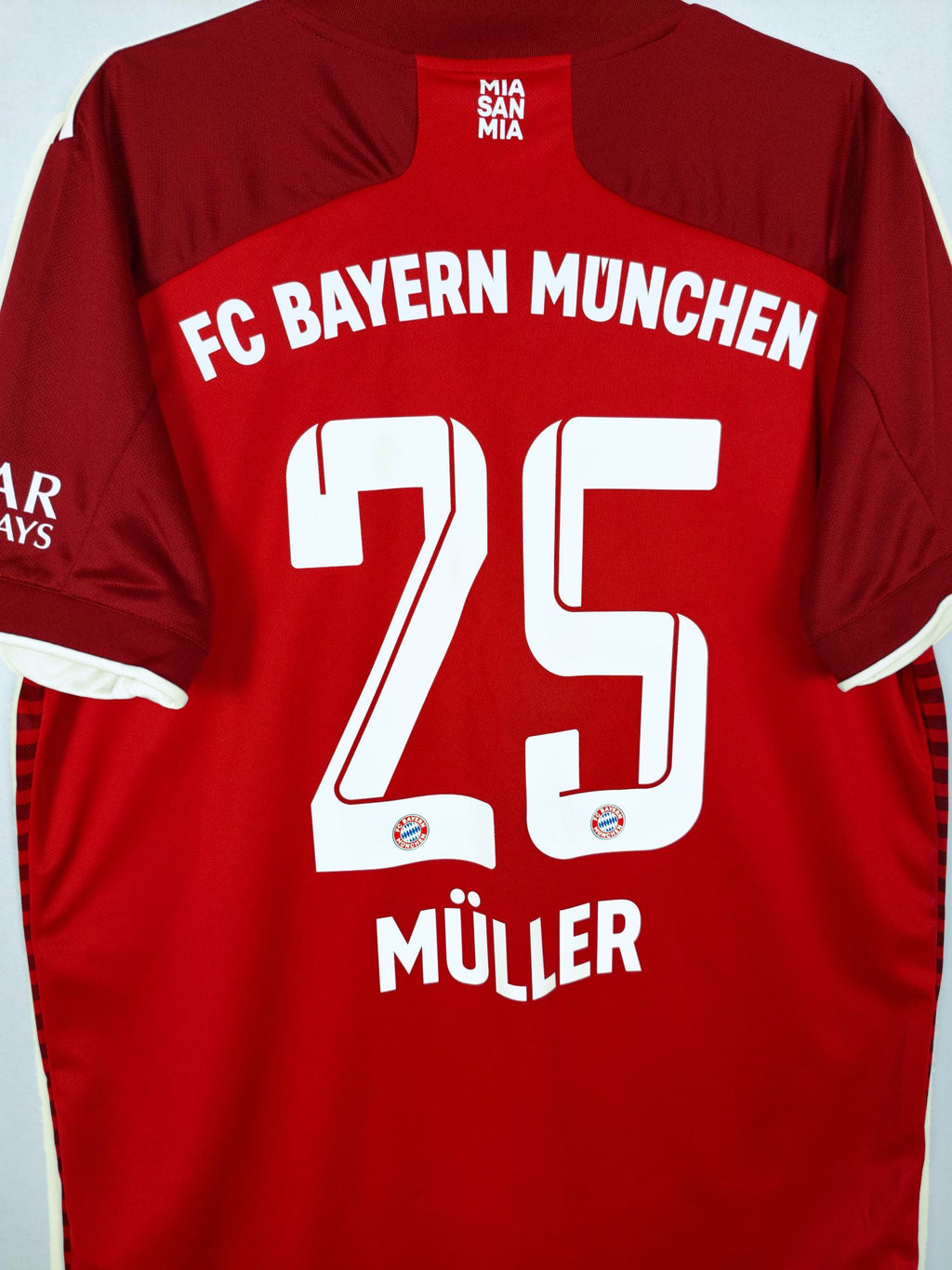 2021-22 Bayern Munich Home Shirt Müller #25 - detailed view